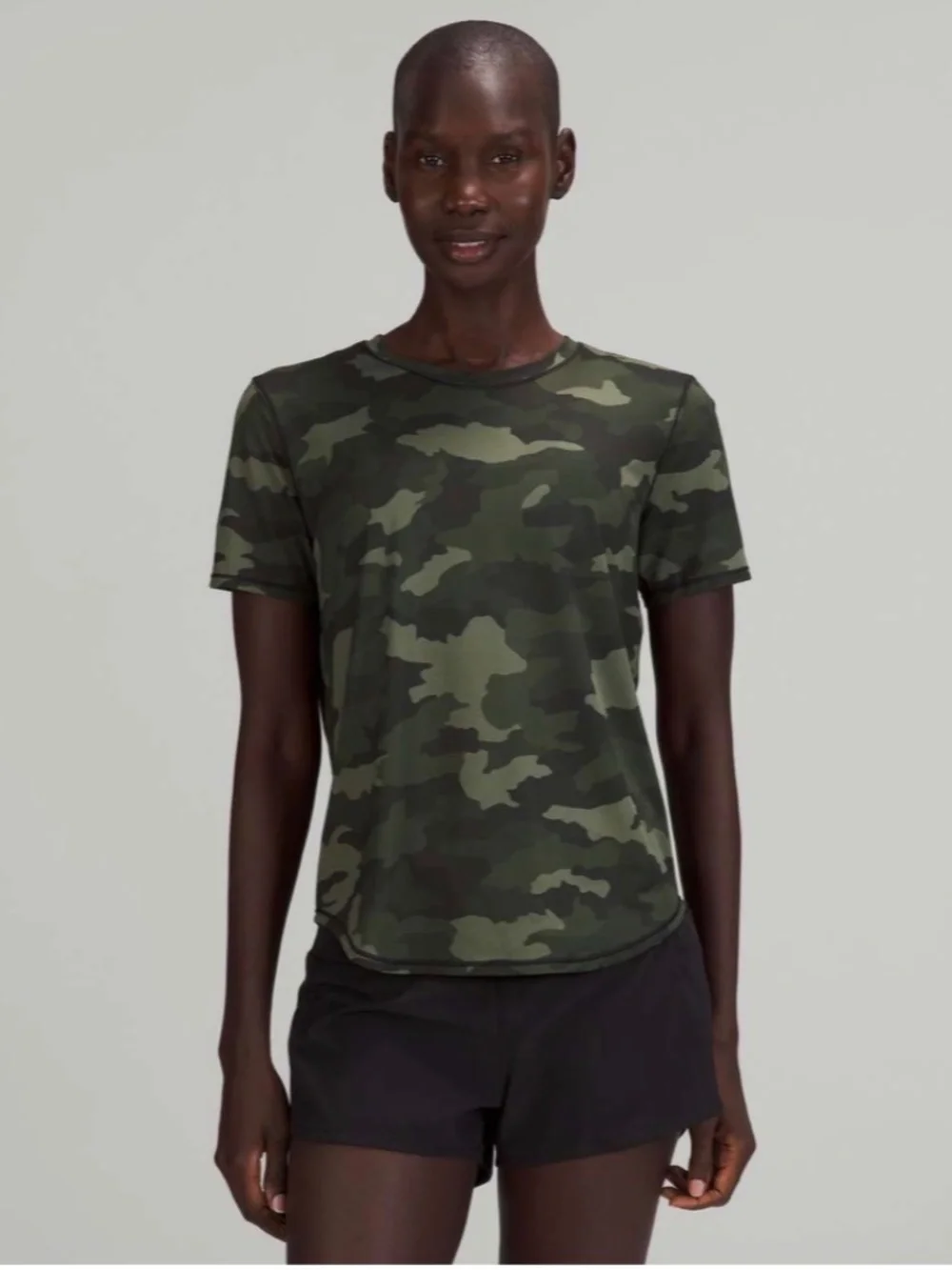 Lululemon High Neck Running Training T-Shirt Heritage 365 Camo Size 6 W3FADS